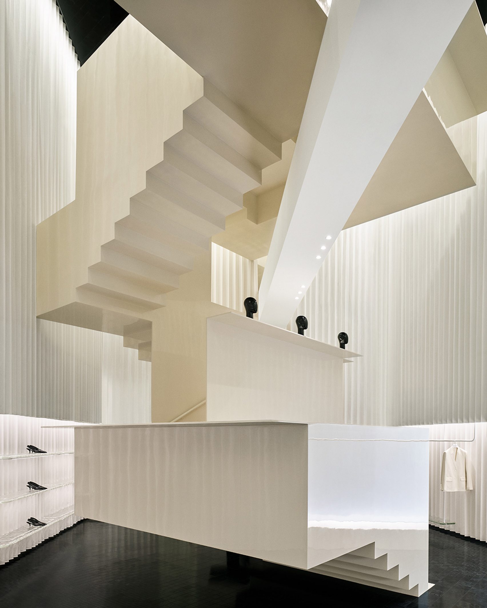 Top Picks - 10 Retail Spaces Designed Like Galleries