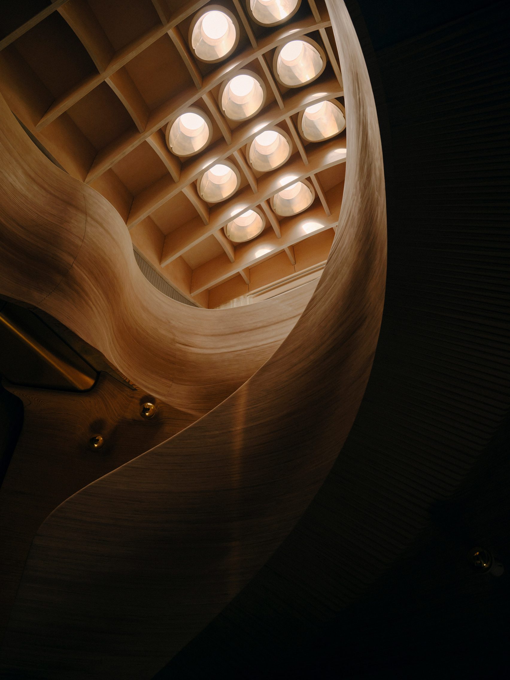 Top Picks - 6 Sculptural Staircases That Turn Homes Into Art