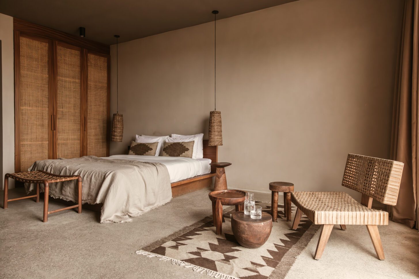Earth Reds, Clay, And Ochre In Modern Interiors
