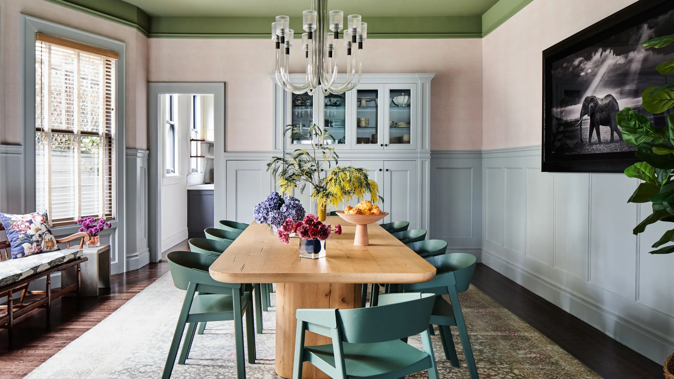 Top Picks - 9 Residential Interiors Where Color Shapes Spatial Experience