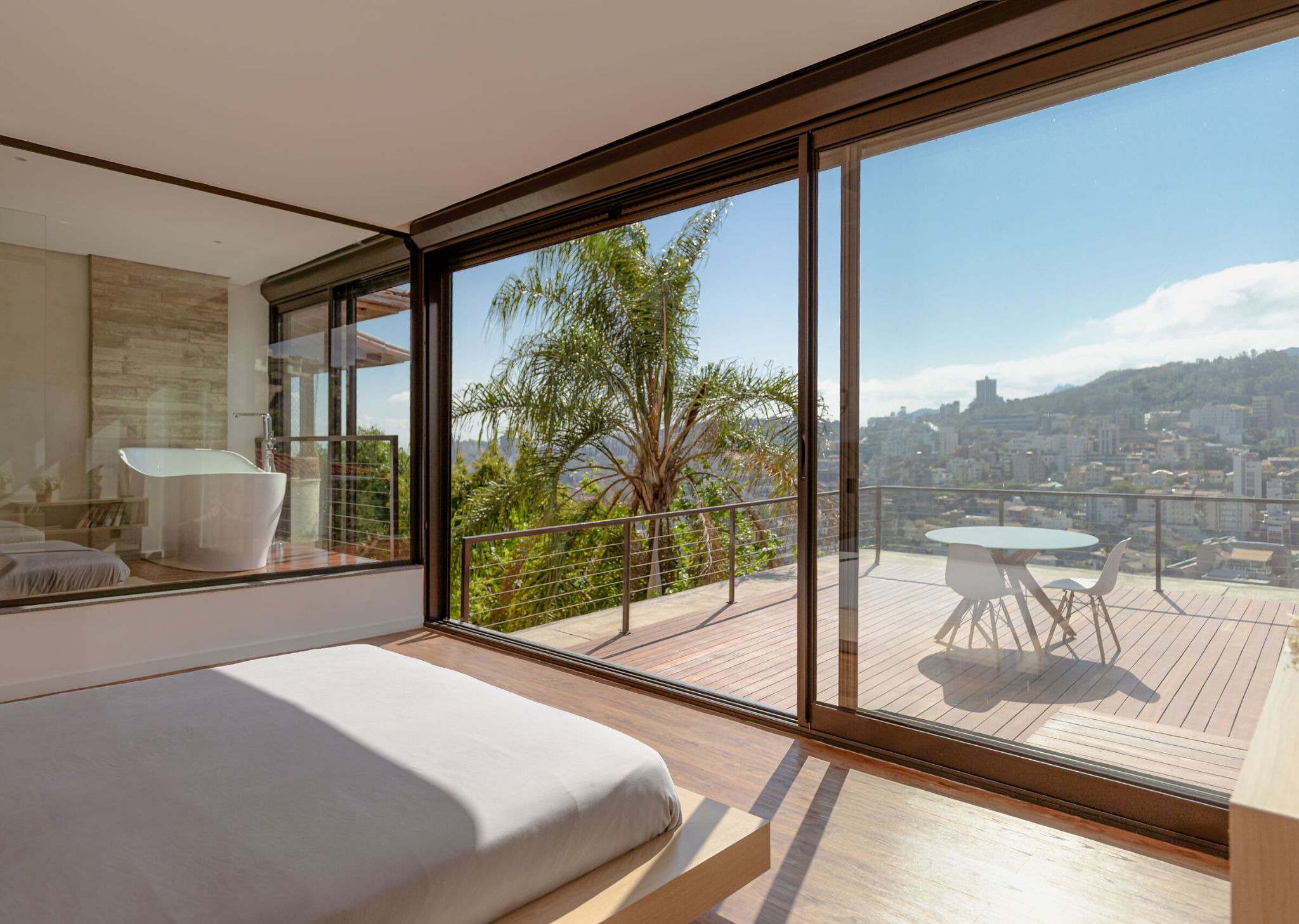 Lua House: A Vertical Observatory That Stacks Light, View and Architecture on a Hillside