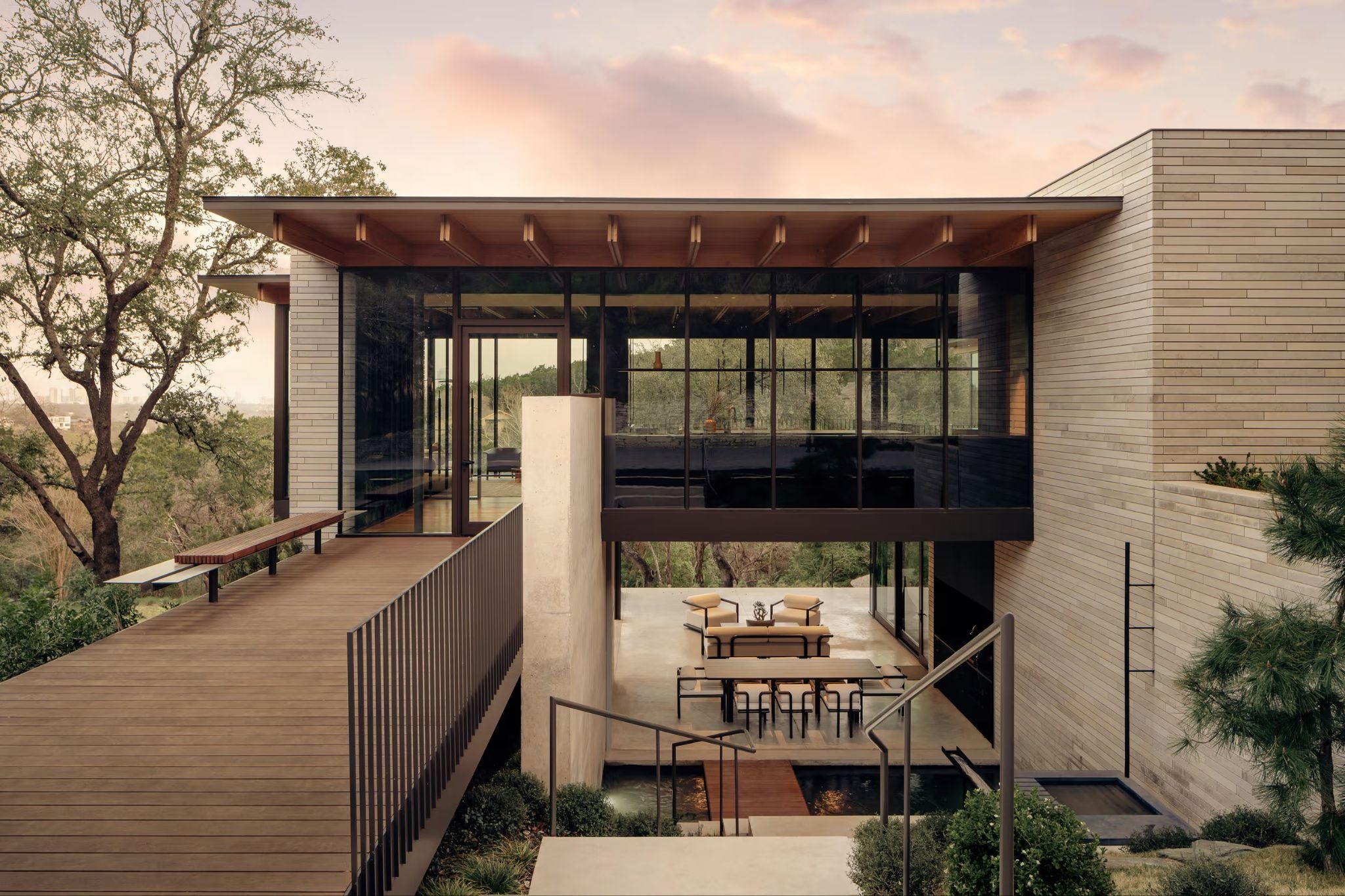 Where the Hills Shape the Home: Terrace Mountain Residence in Westlake Hills