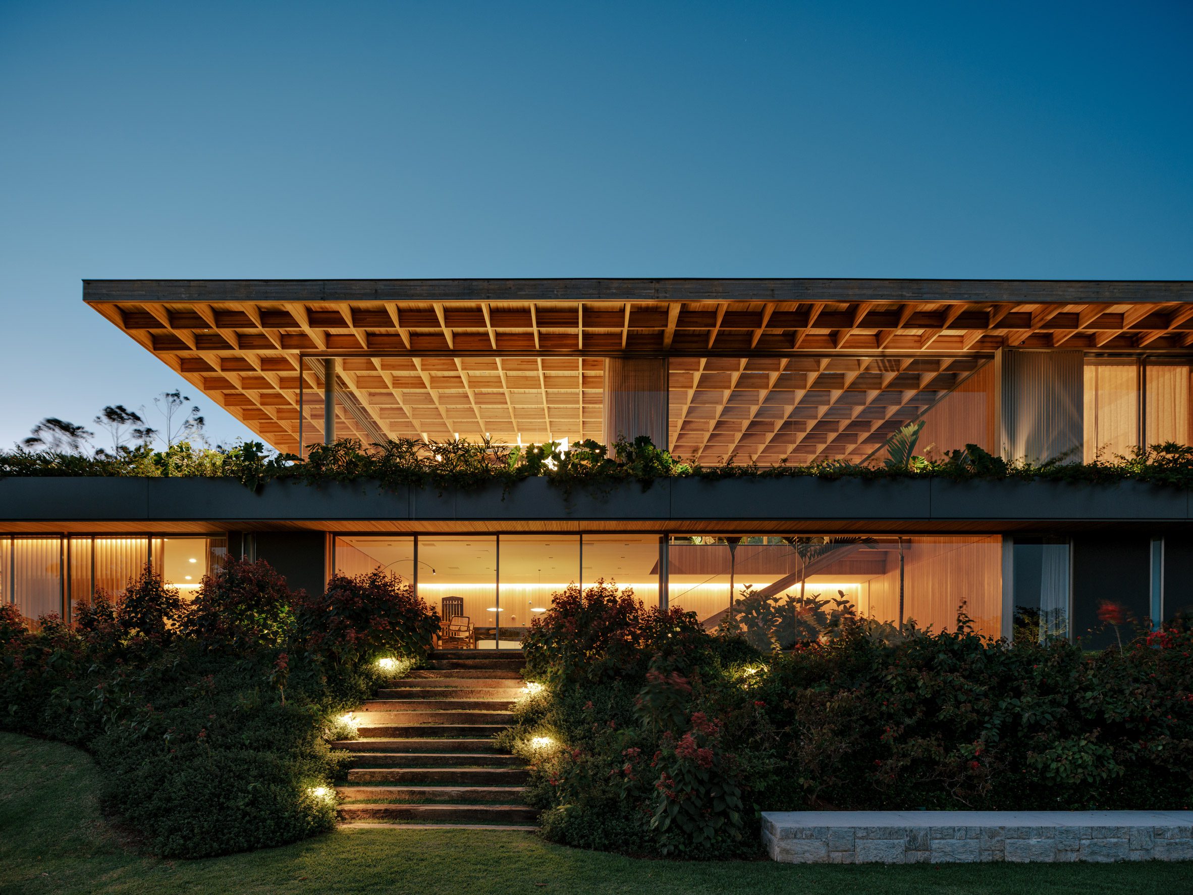 Under The Canopy: Casa Colmeia And The Architecture Of Filtered Living