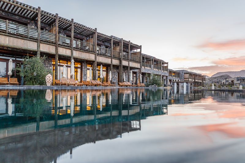 Thermal Clay Walls In Wellness Resorts