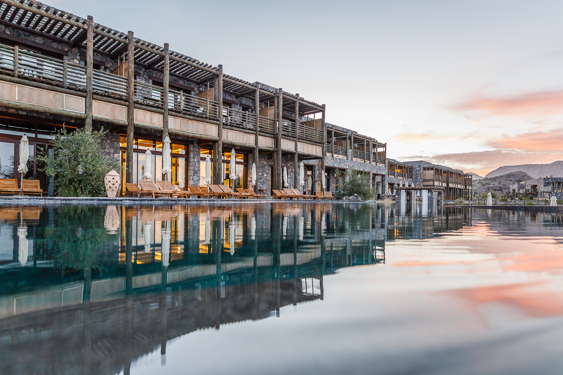 Thermal Clay Walls In Wellness Resorts