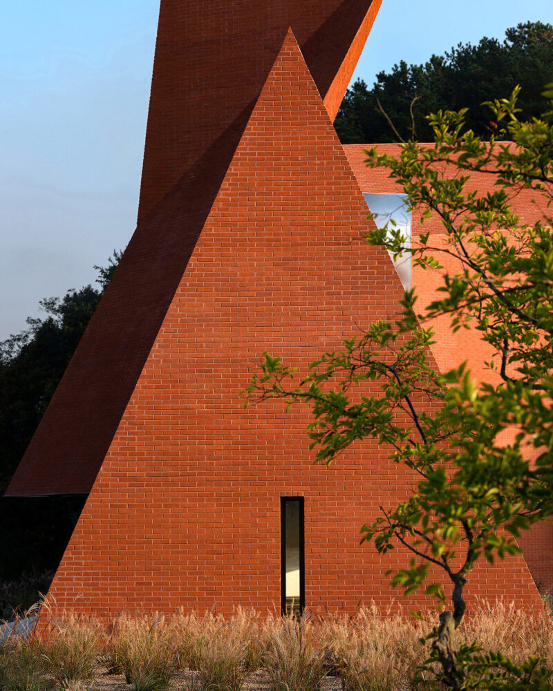 Monologue Café: A Fortress Of Memory Carved Into The Korean Landscape