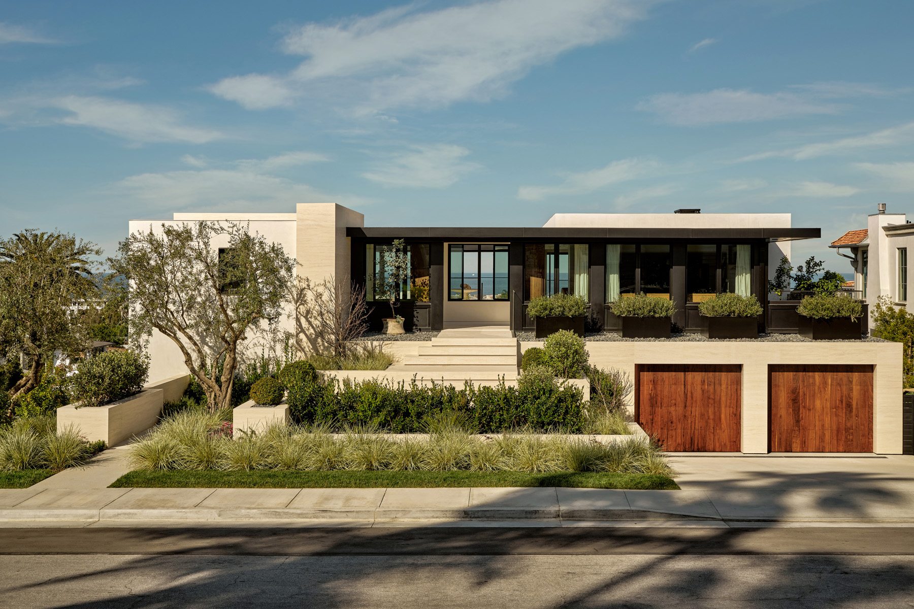 A Quiet Dialogue Across the Pacific: Teo Yang Studio Softens the Edge of Manhattan Beach