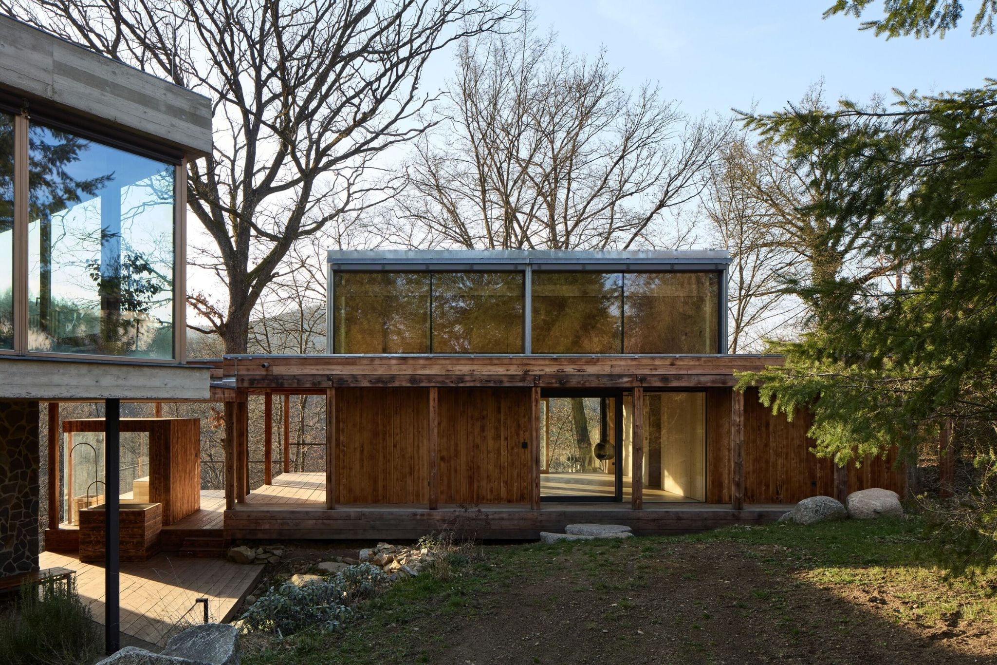 Medník House by päivity architekti: Natural Light, Craft and Contours in Czech Landscape