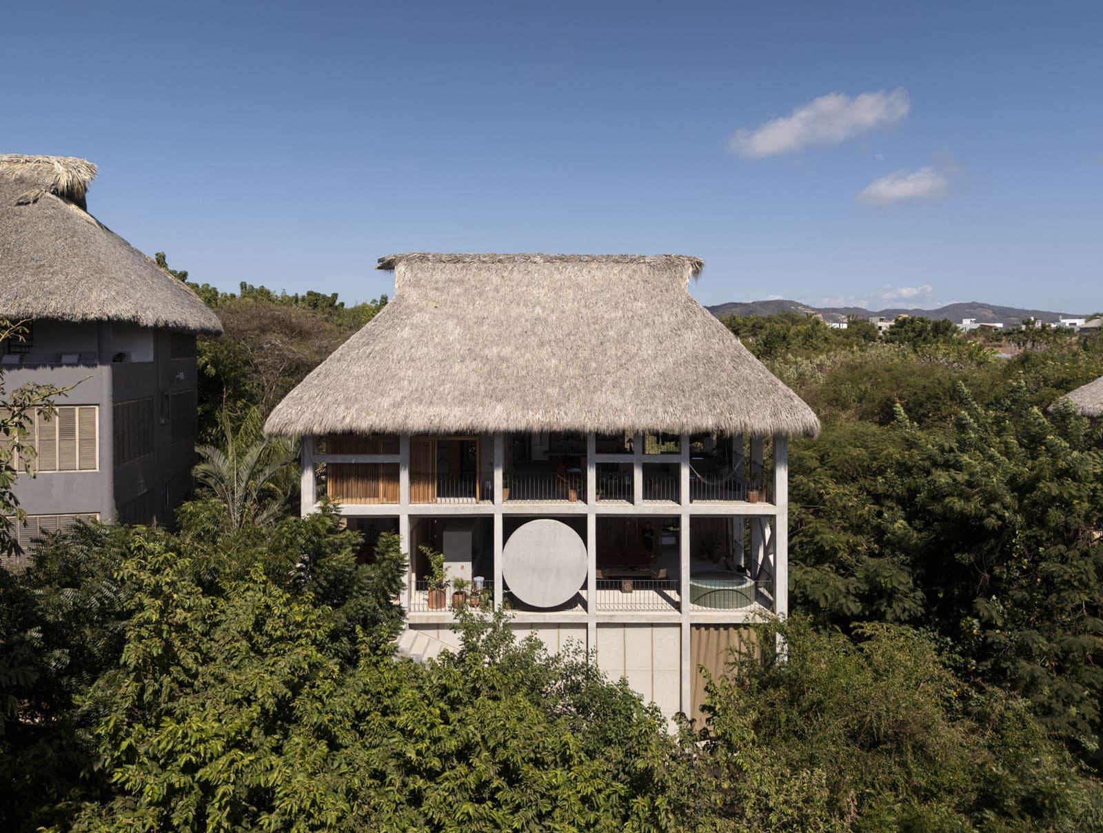Stacked Terraces and Open Horizons in Puerto Escondido