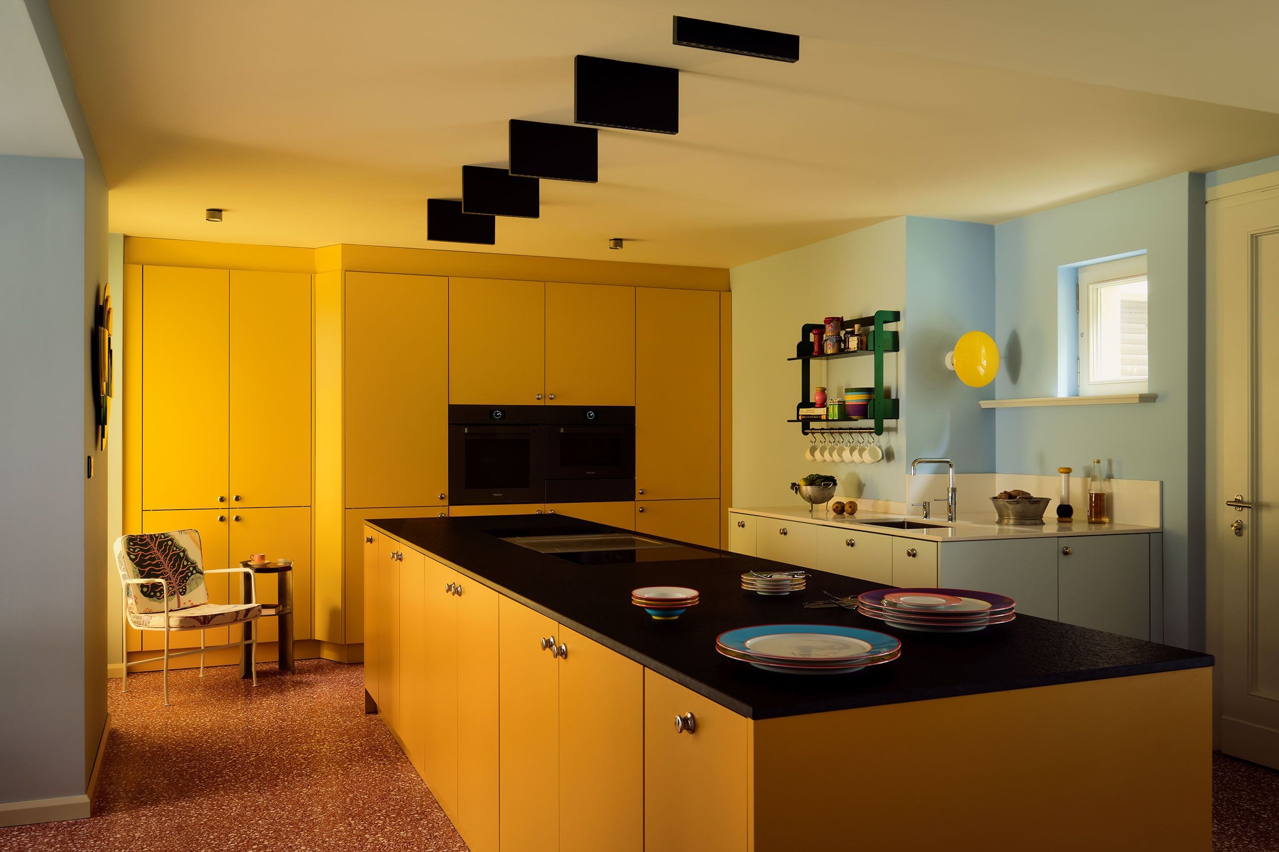 Chromatic Revival: Gisbert Pöppler Reimagines A 1920s Garden Villa In Hagen