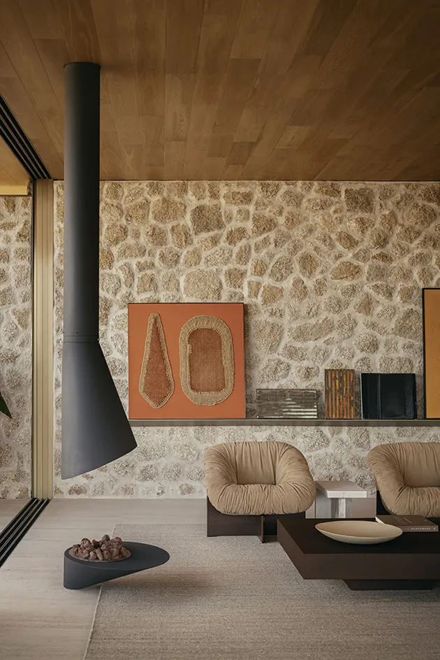 Bravissima House: A Tropical Modernism Framed By Light And Landscape