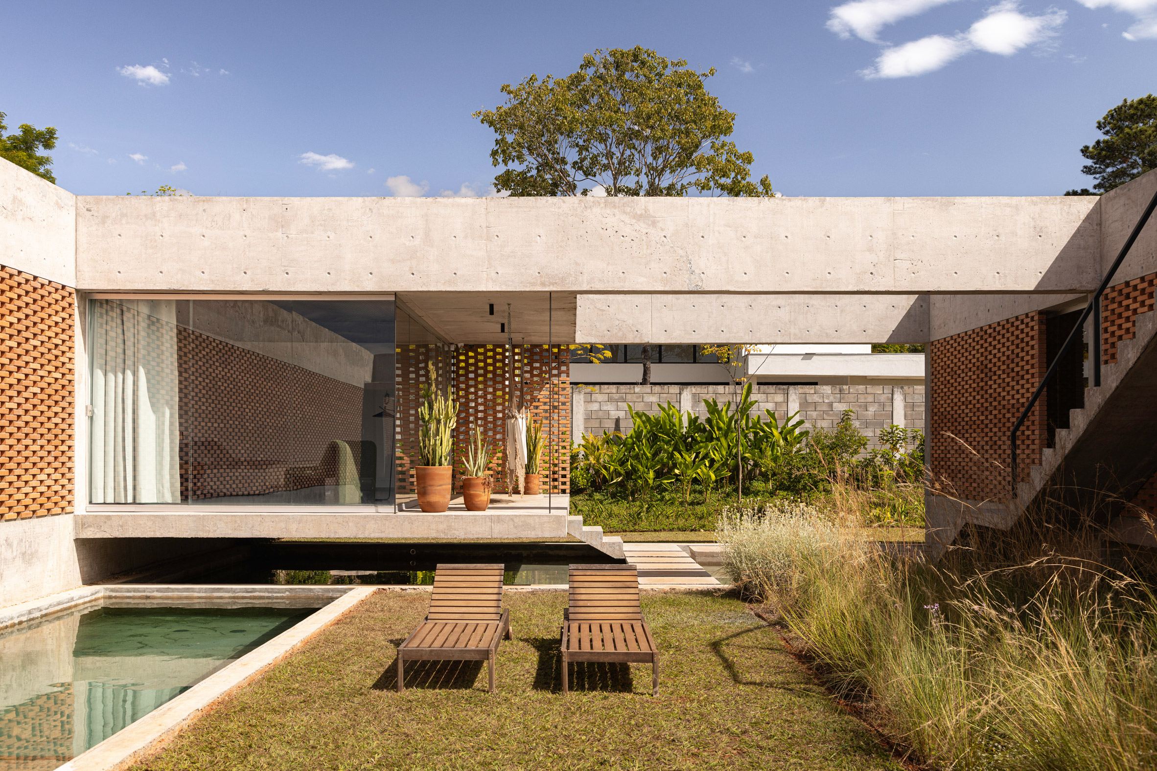 A Grid Against The Landscape: The Measured Calm Of Casa Tupin