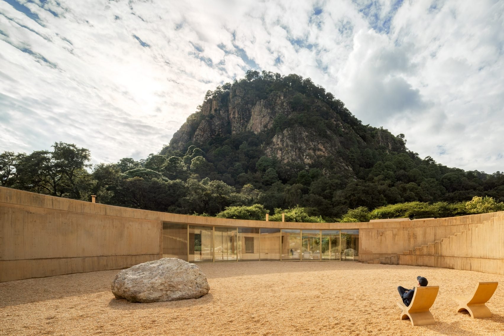 A House that Measures Time: Fernanda Canales’ Solar-Oriented Circle in Mexico