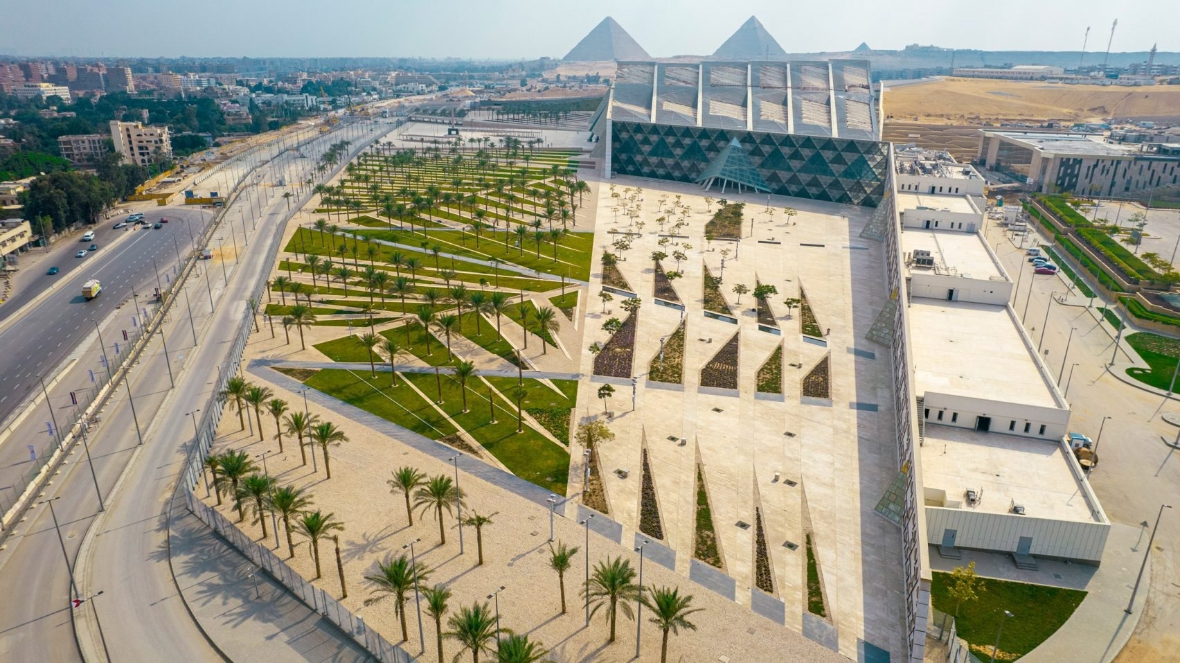 The Grand Egyptian Museum by Heneghan Peng Architects: A Monumental Gateway Between Past and Present