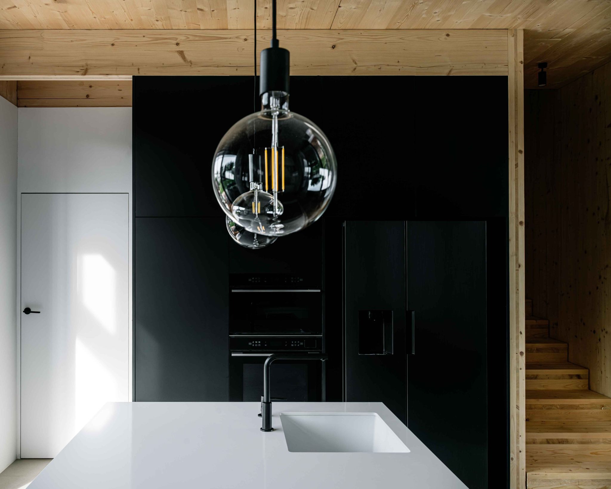 Equinox Builds Emília House as a Meditation on Timber, Light, and Hungarian Restraint
