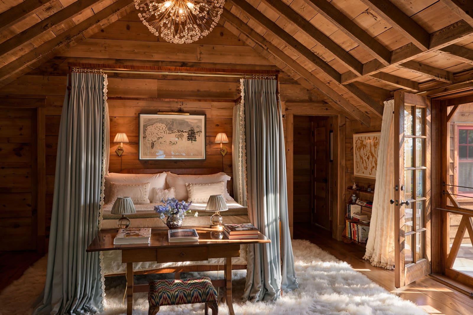 Underfoot Considerations: Material, Proportion, and Texture in Bedroom Floor Coverings