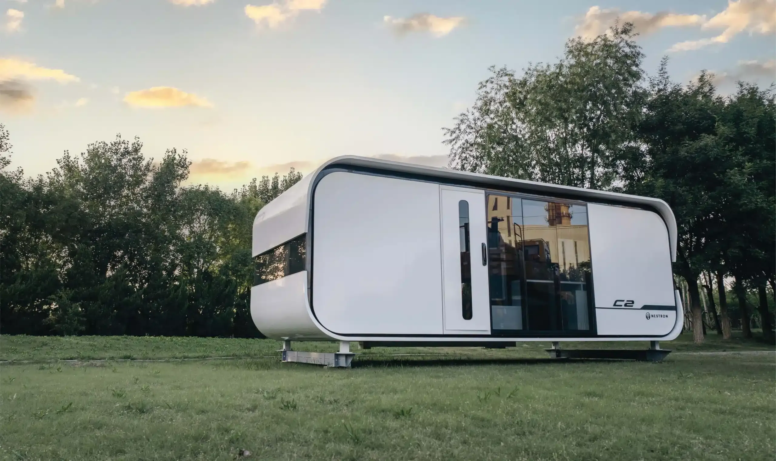 Top Picks - 5 Best Compact Homes: Small Scale, Big Design