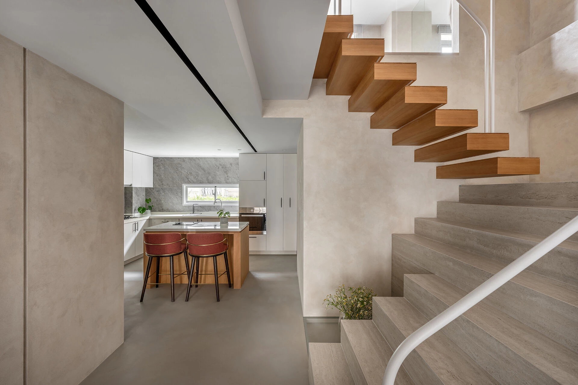House LU: A Town-House Reimagined as a Fluid Sequence of Space, Light and Life