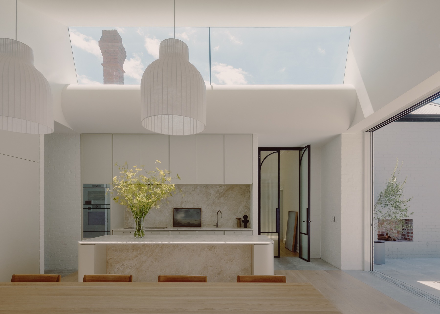 The Art of the Stitch: How Lande Architects Tailored a Modern Soul for 'Ildemere'