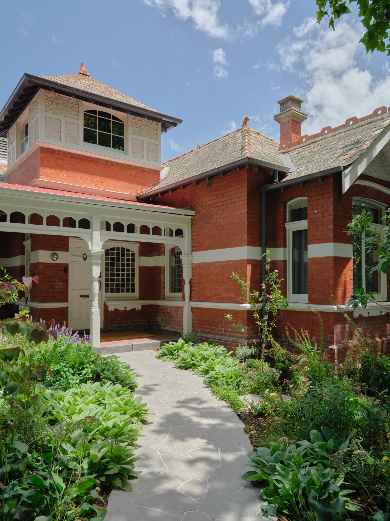 The Curator’s Canvas: Mardi Doherty Weaves Memory and Modernity in Her Melbourne Sanctuary