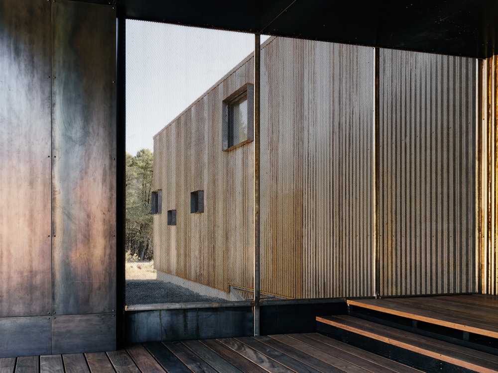Faulkner Architects Armor a Healdsburg Retreat in Concrete and Corten