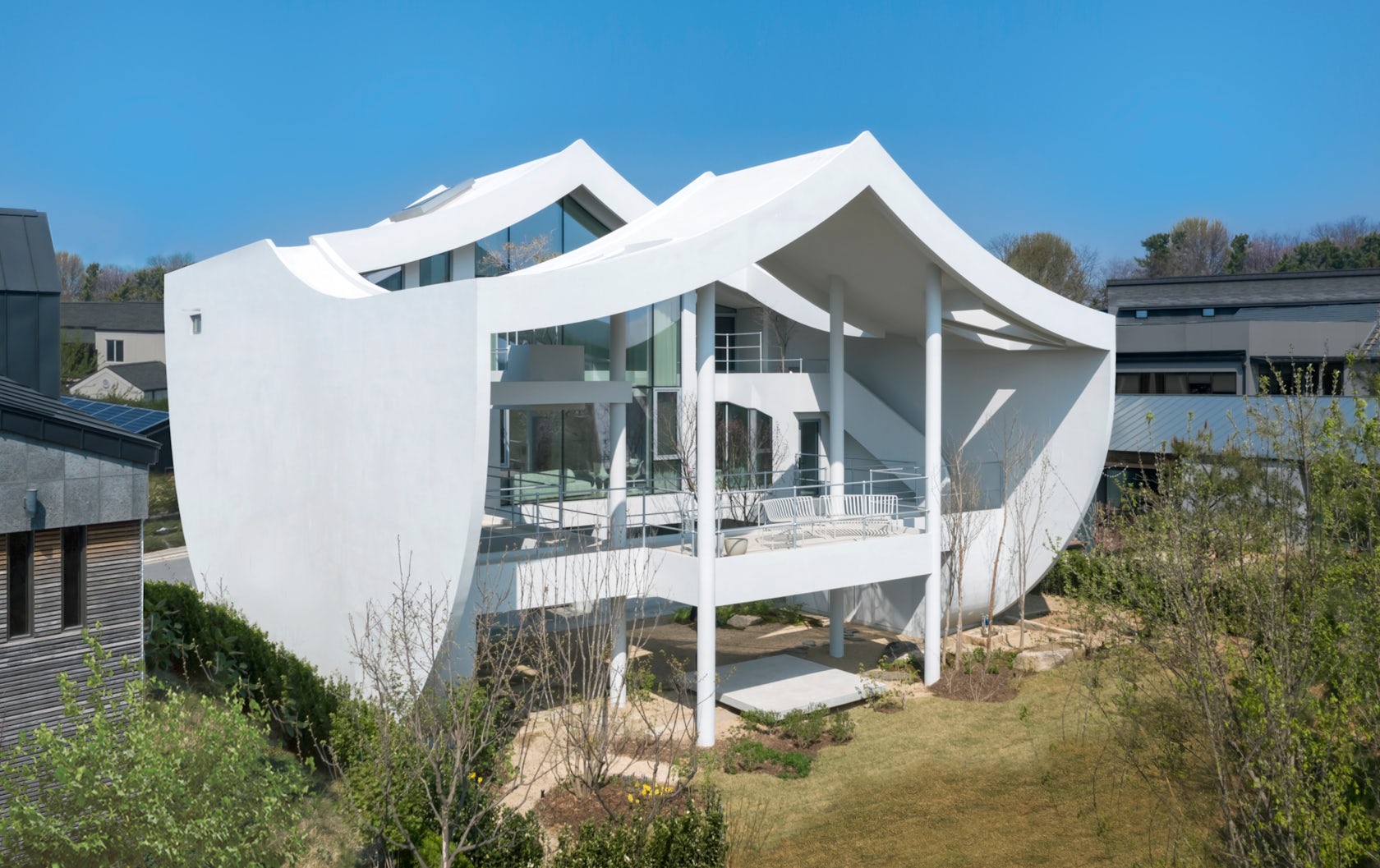 Top Picks - 7 Roof Designs That Crown The Residential Architecture