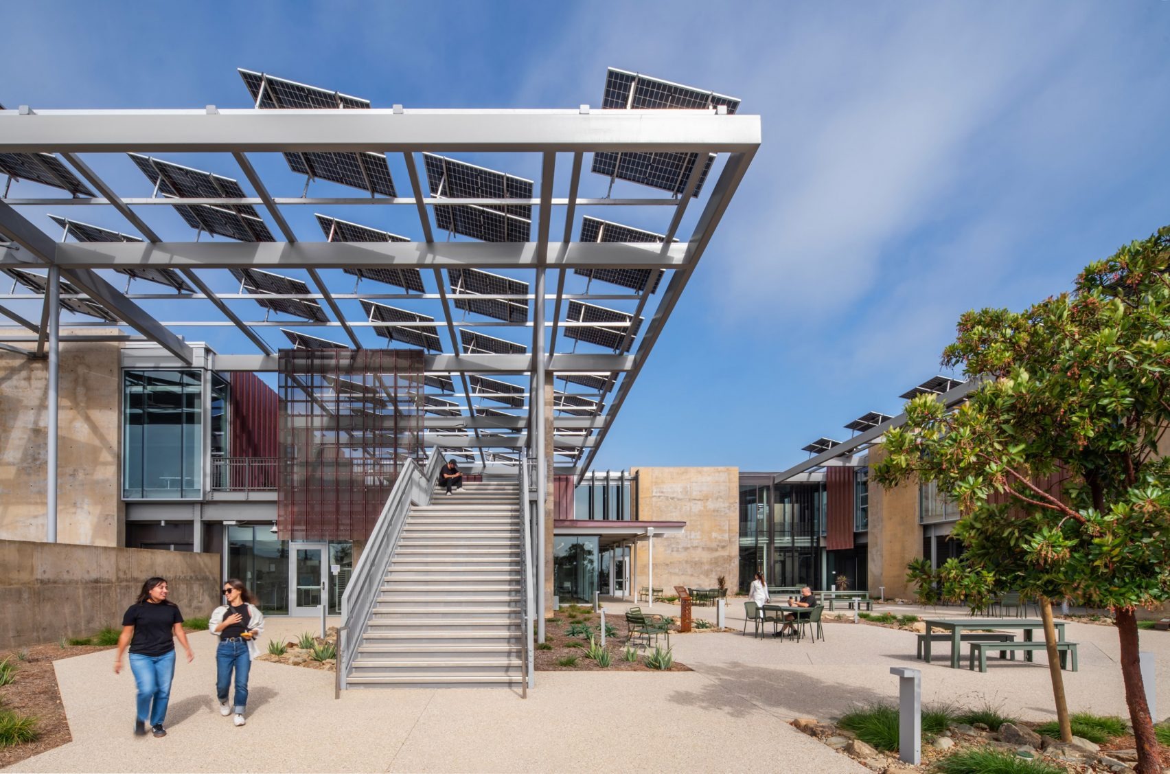 KoningEizenberg and NAC Architecture Anchor Malibu High School Against the Elements