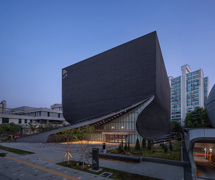 A Sculptural New Presence in Seoul: Photography Museum Opens in Dobong-gu
