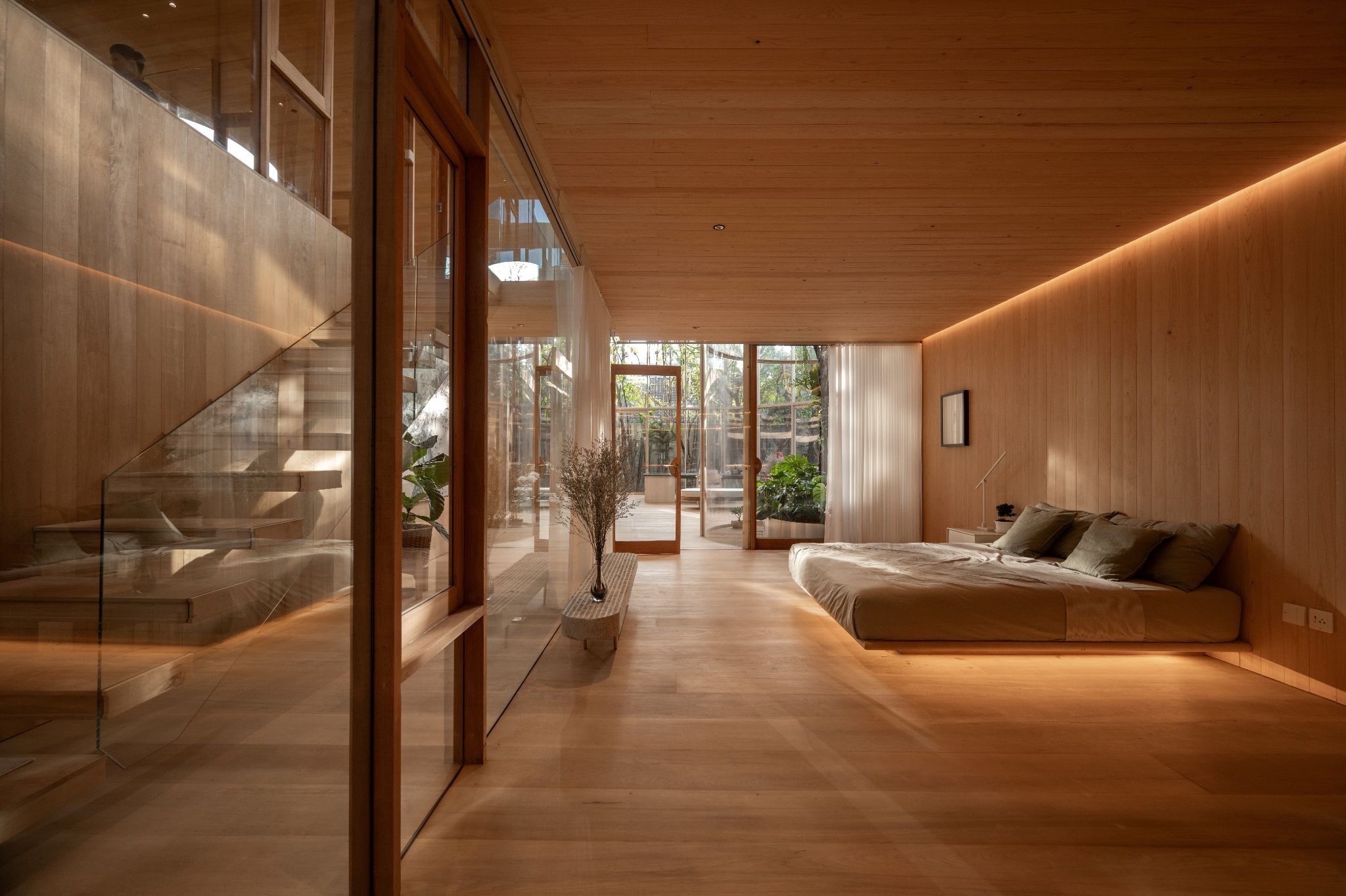 The Breathing Box: Unknown Surface Studio Cultivates a Private Jungle in Bangkok