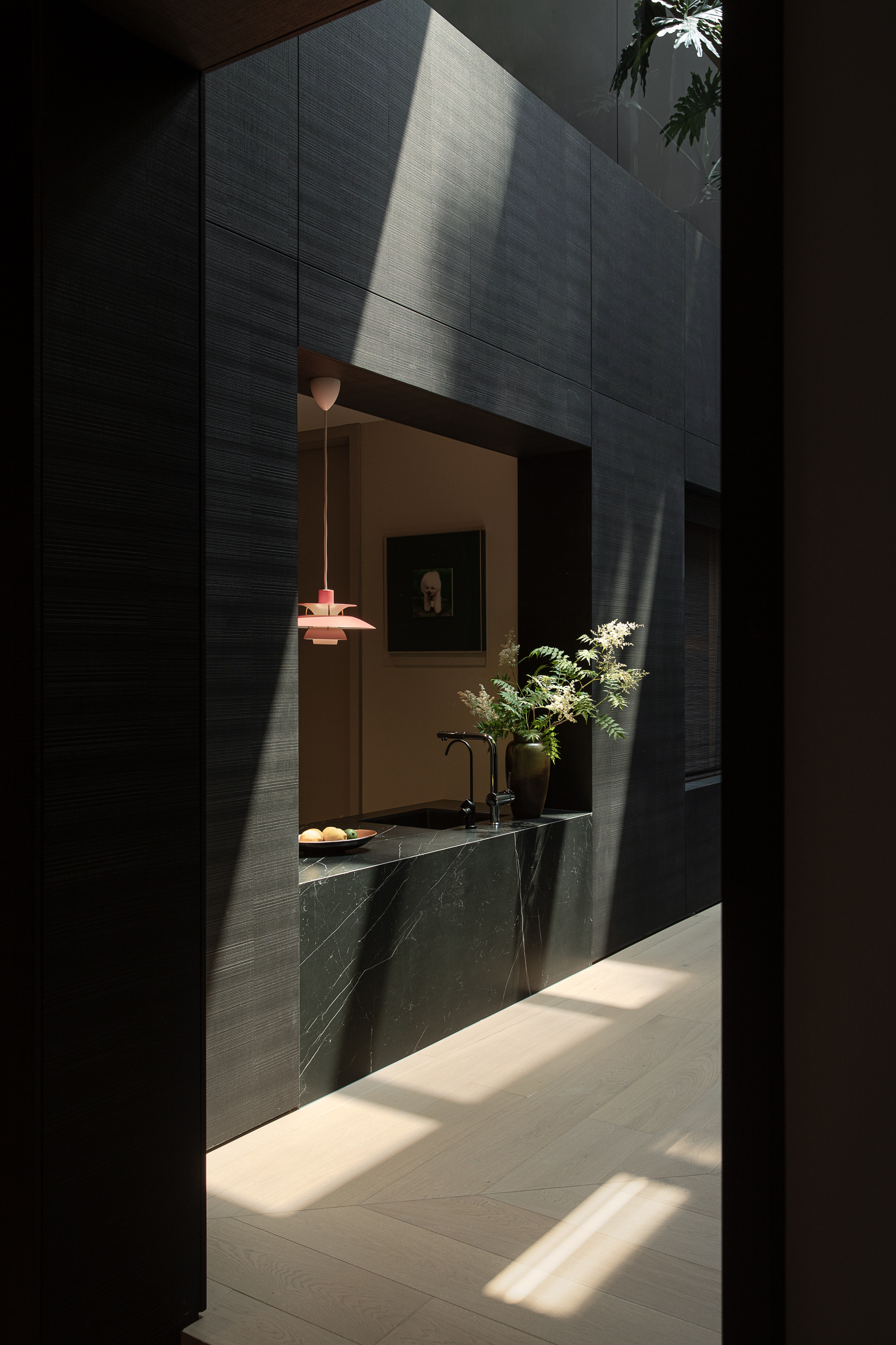 Where Light Writes The Day: A House Shaped By Time And Stillness