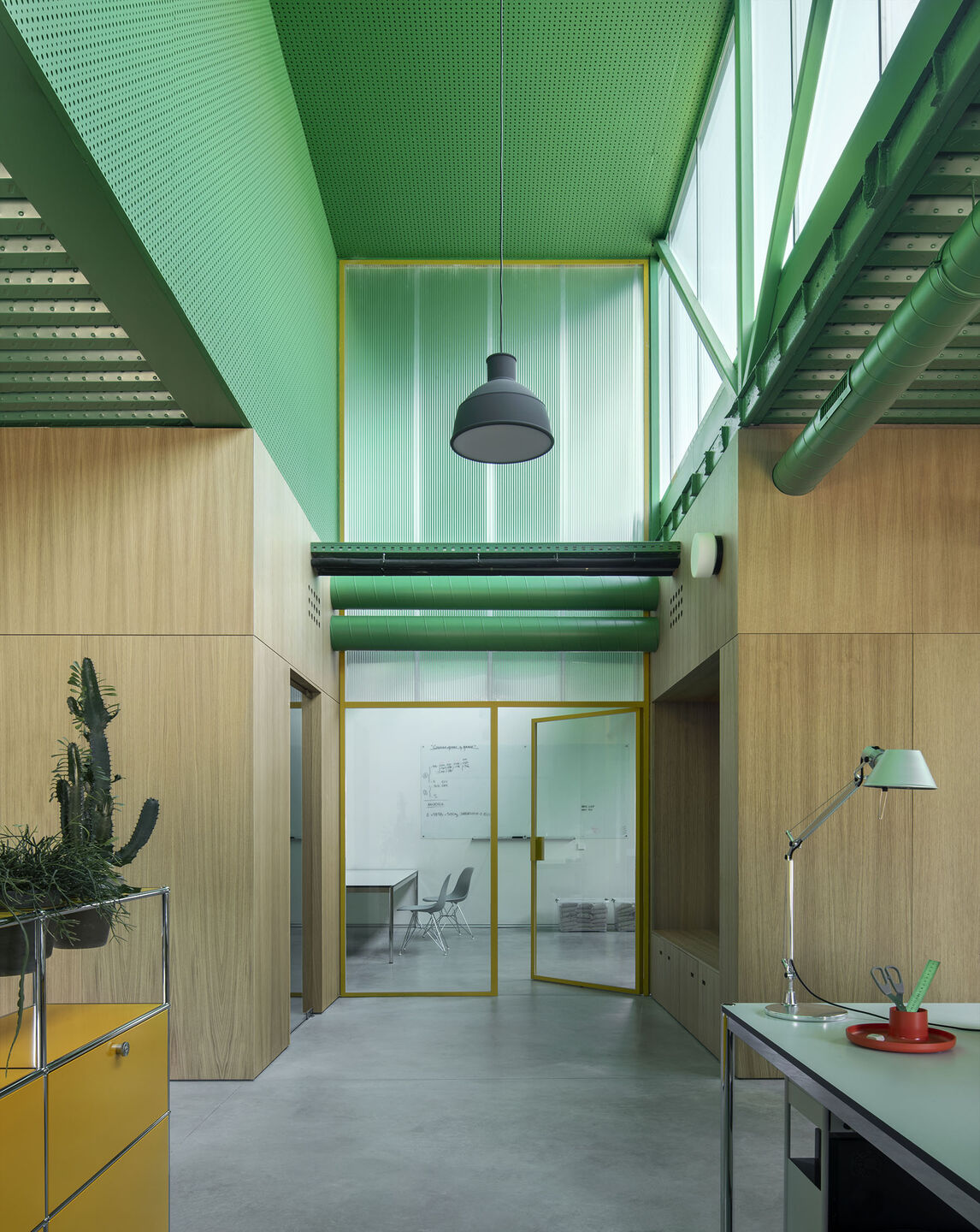 Where Industry Meets Field: The Agrosemillas Office Reimagined