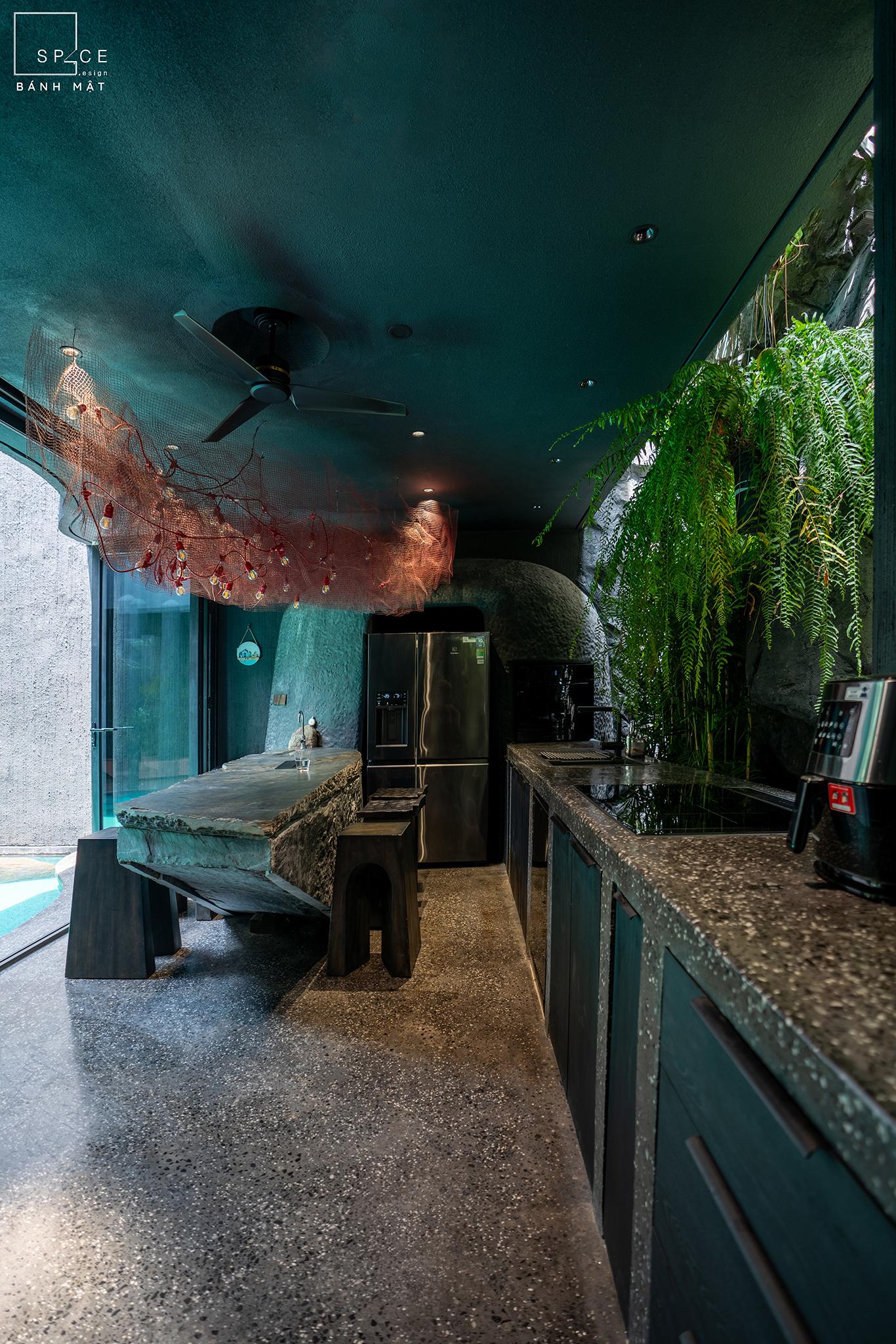 Bánh Mật House: A Courtyard-centered Sanctuary Bringing Nature Back To City Life