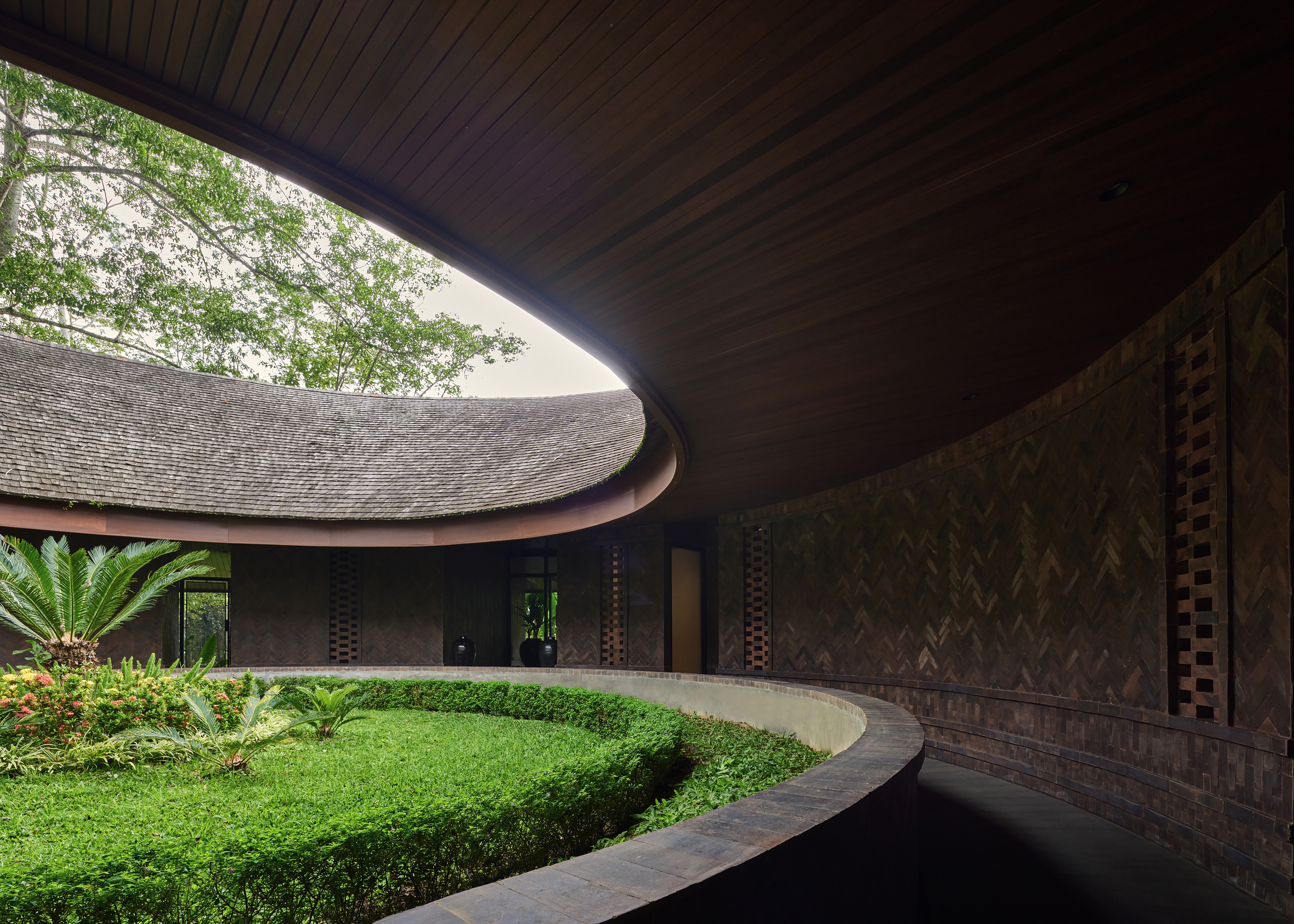 Top Picks - 8 Homes Designed To Breathe With Nature