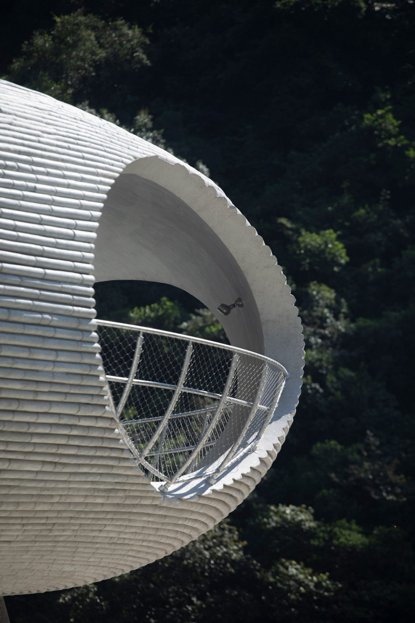 HCCH Studio Curves the Huizhou Horizon into a Resting Loop