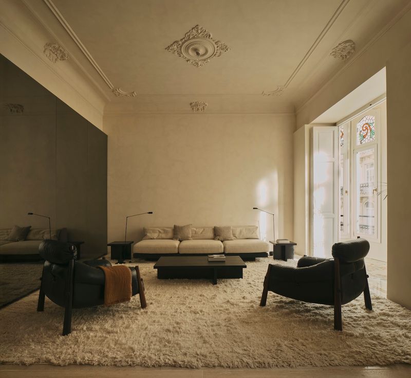 GE Apartment: A Quiet Domestic Landscape Shaped by Light and Proportion