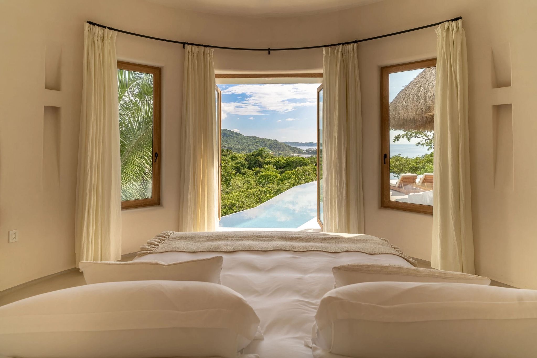 Casa Chachalaca’s Open Structure Celebrates the Ritual of Coastal Life