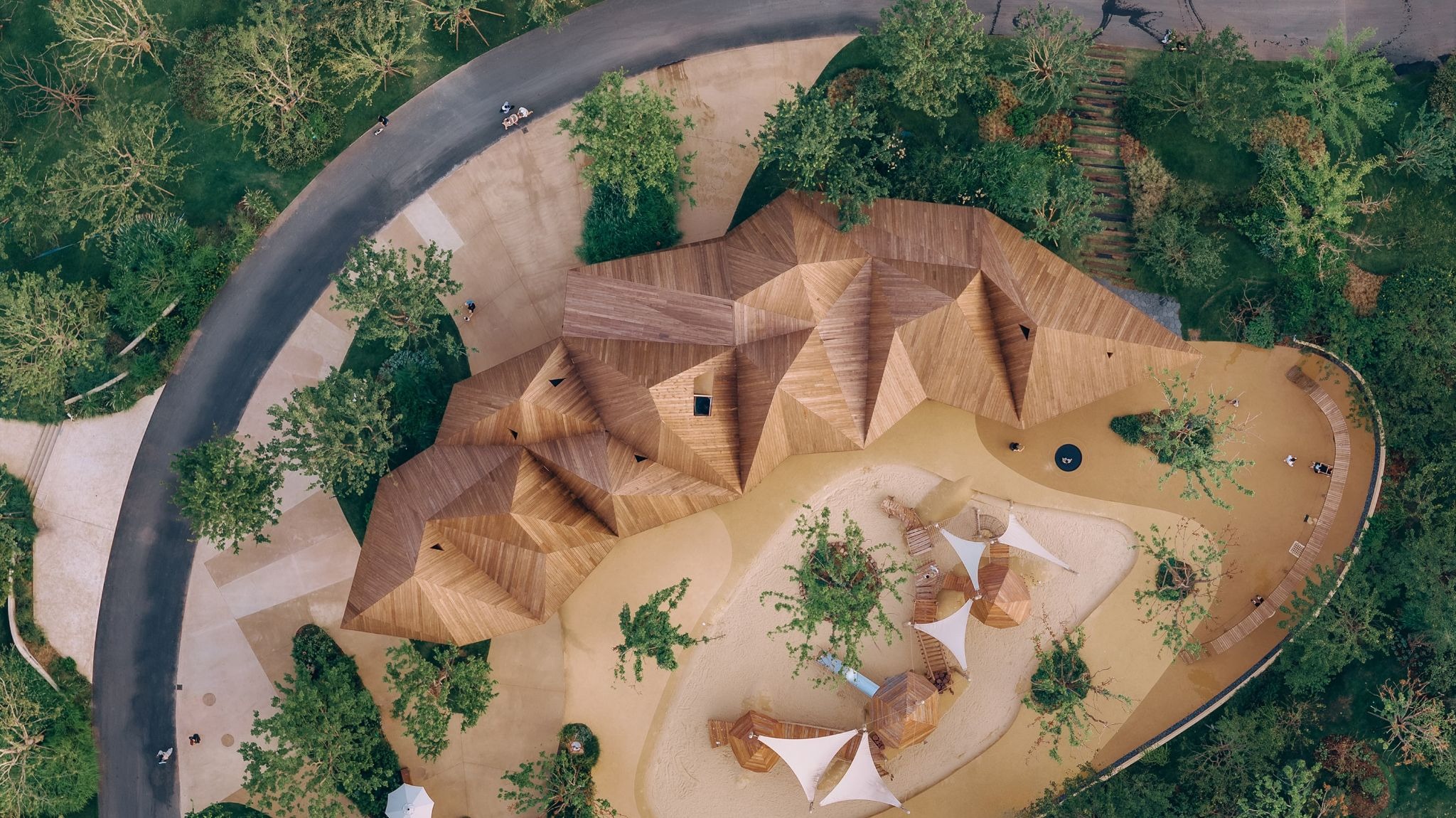 DL Atelier Shapes LuxeIsland Restaurant into a Monument of Wood and Light