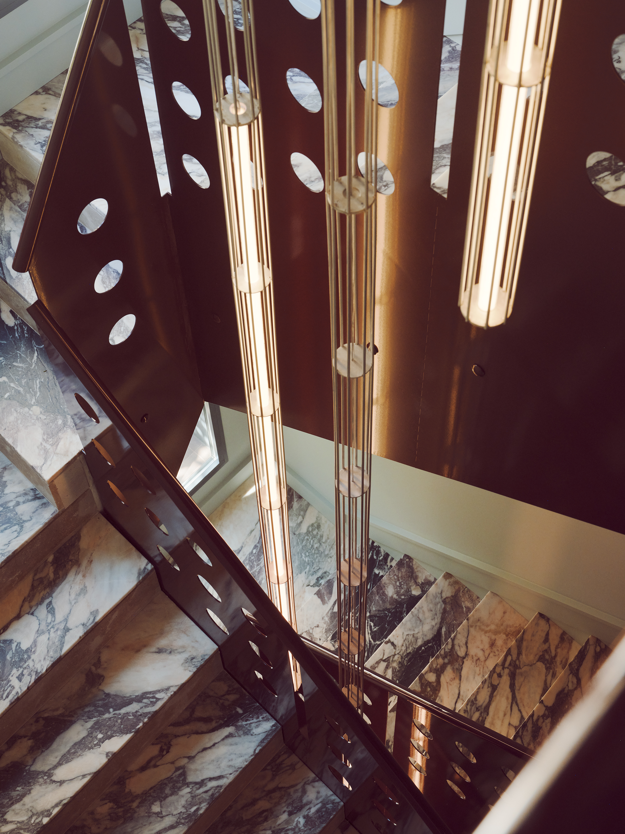 Quiet Geometry, Living Warmth: Inside PDLL70’s Refined Domestic Landscape