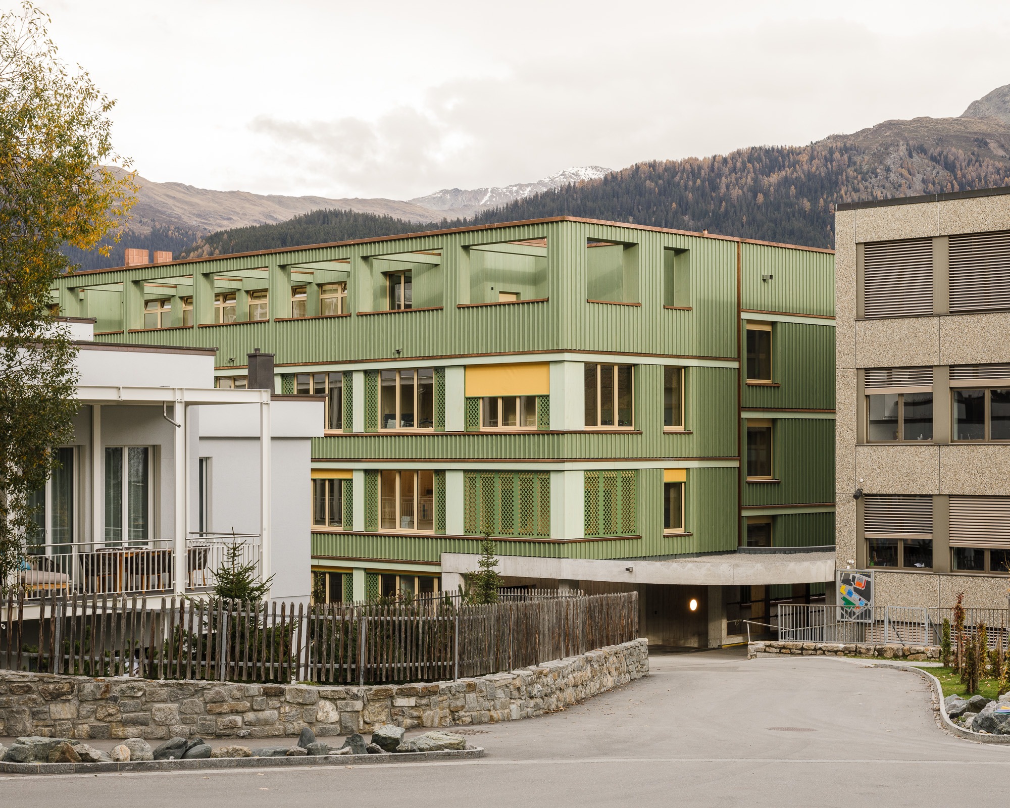 Davos Platz School: A Masterclass in Sustainable Adaptation