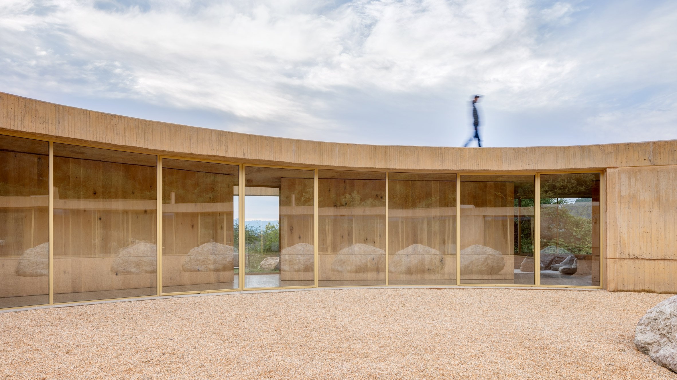 A House that Measures Time: Fernanda Canales’ Solar-Oriented Circle in Mexico