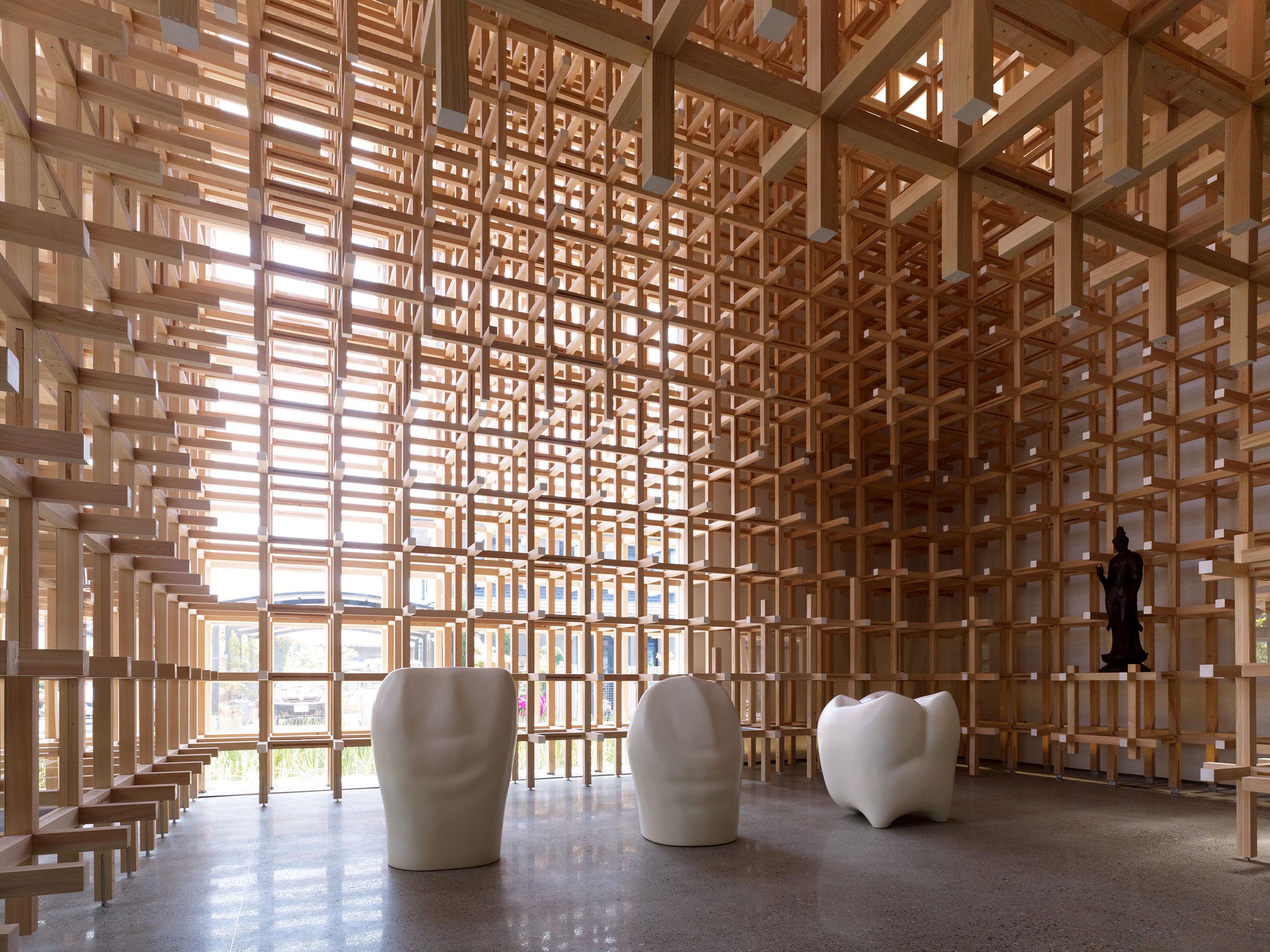 Tech-driven Design vs Craft: Can The Market Sustain Both?