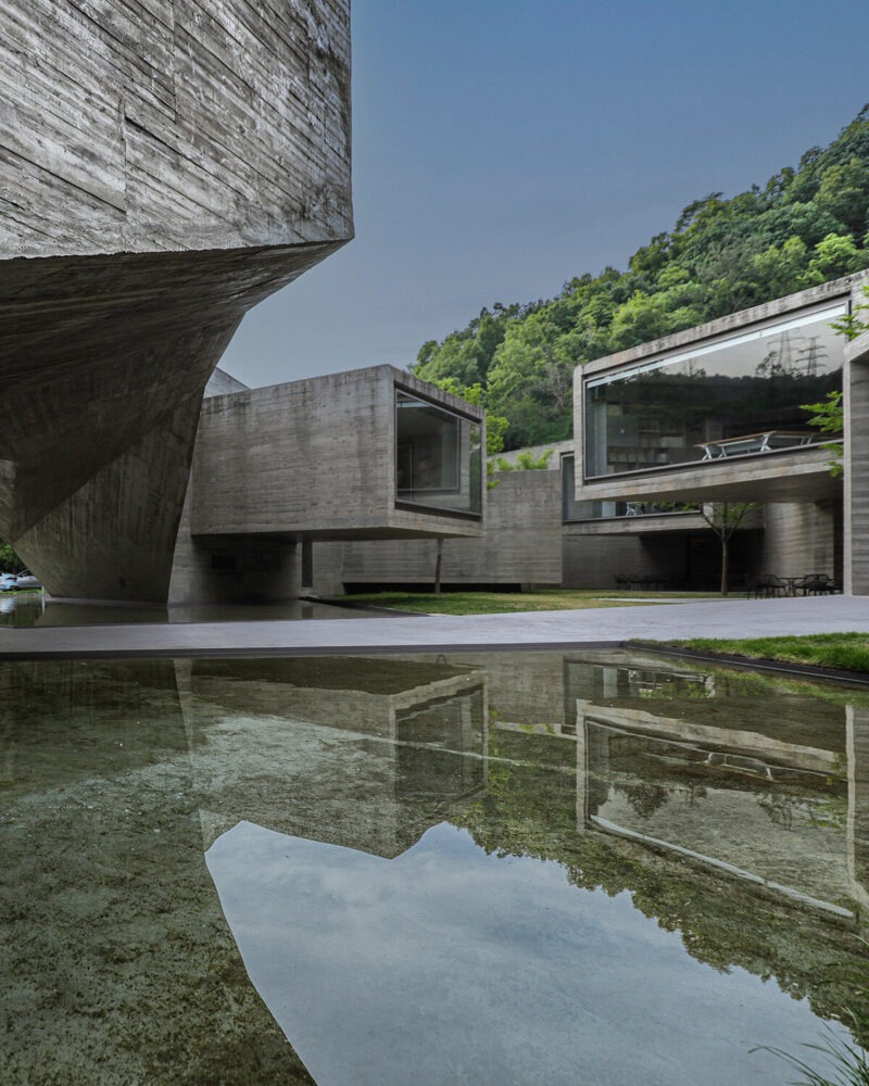 The Ink Wash Serpent: ZAO Embeds the Xiao Feng Art Museum into Hangzhou’s Mountain Root