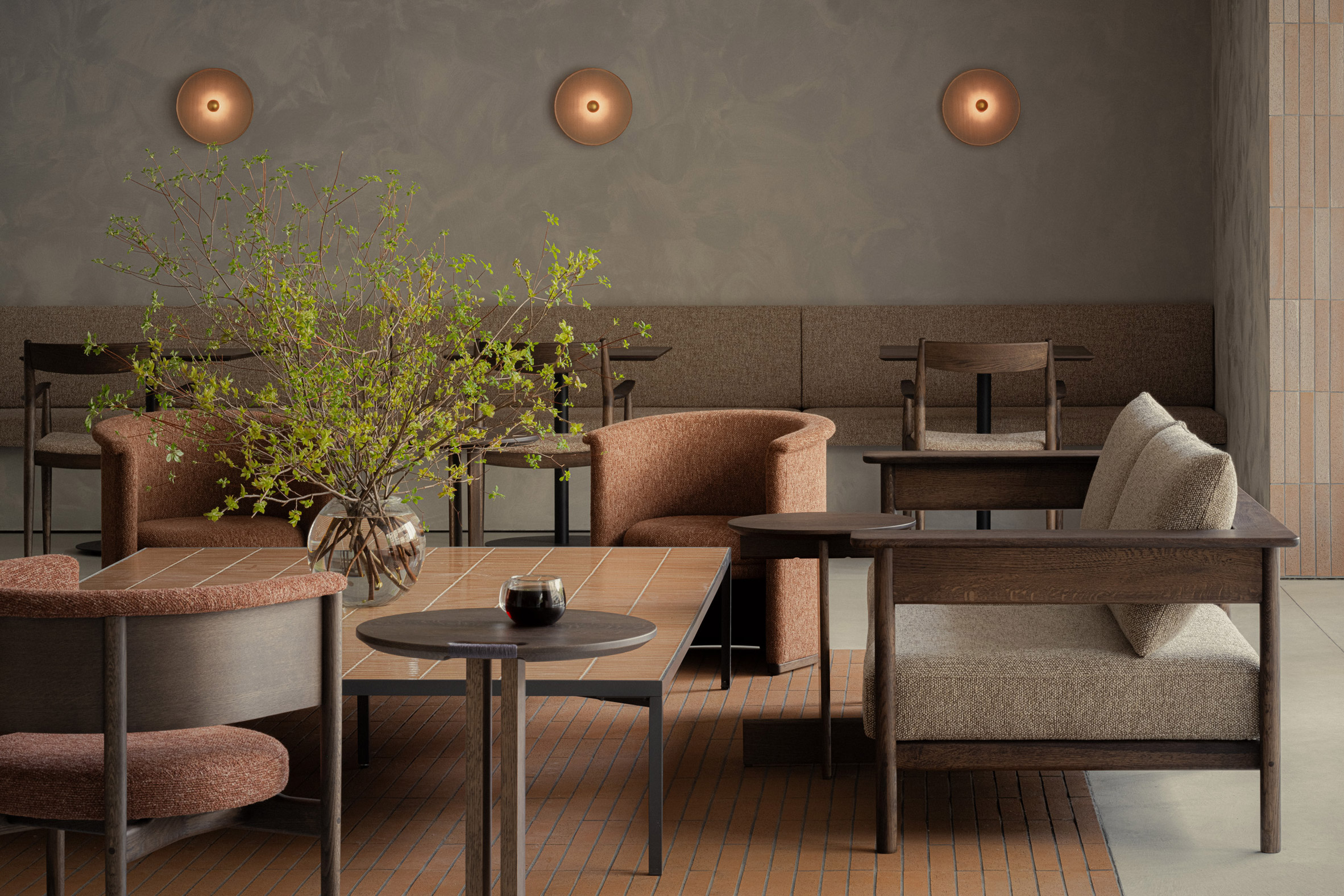 Designing Calm In The City: How Blue Bottle Cafés Create Micro-sanctuaries In Urban Environments
