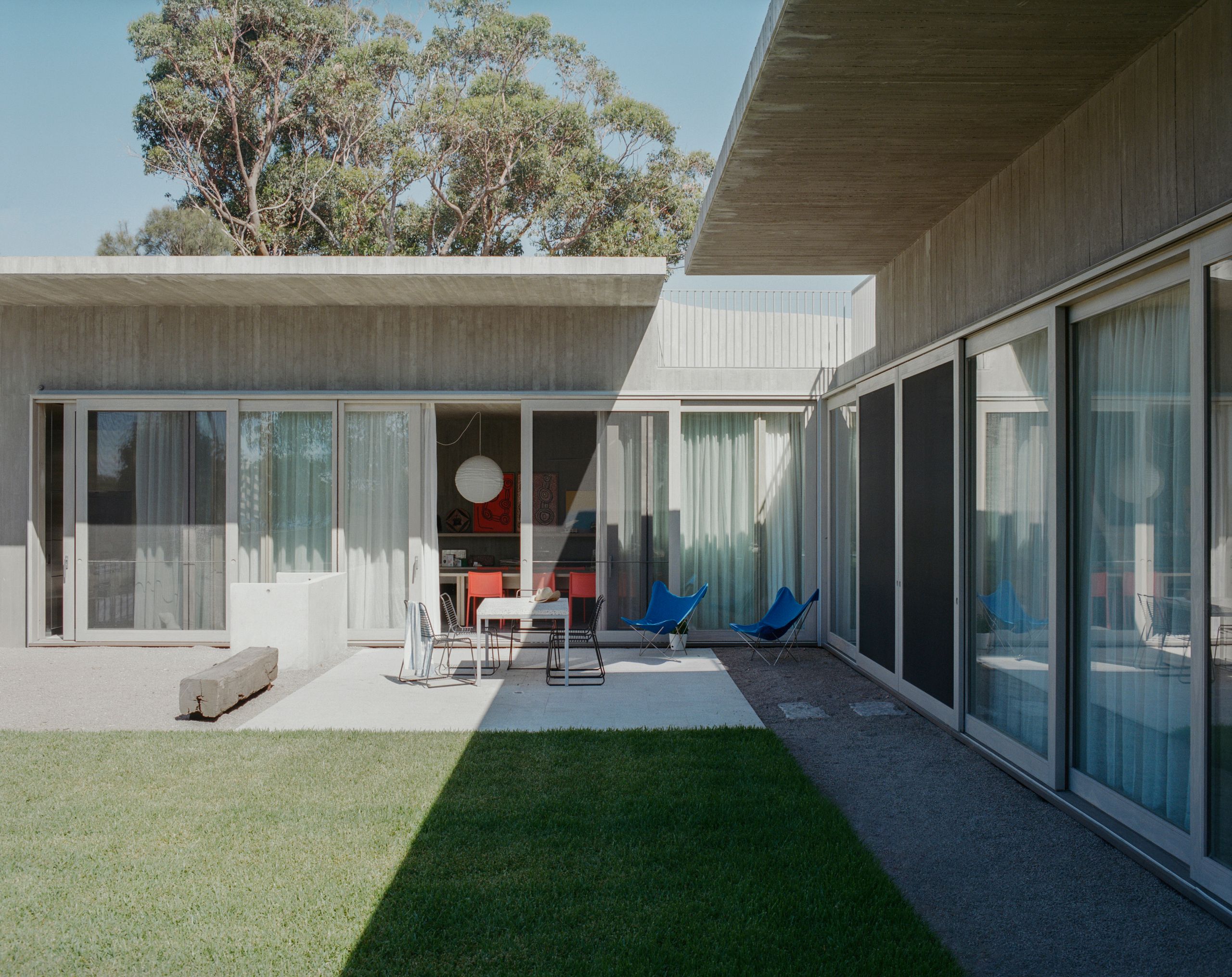 MA+Co Realises Manuel Aires Mateus’ Mori House On The Australian Coast