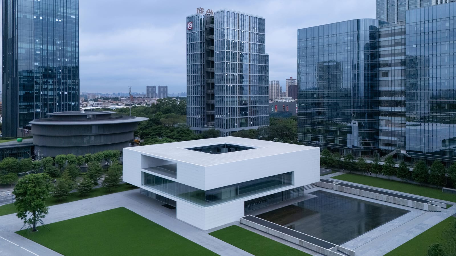 When Precision Meets Restraint: A Science Center Reimagines Technology as Architecture