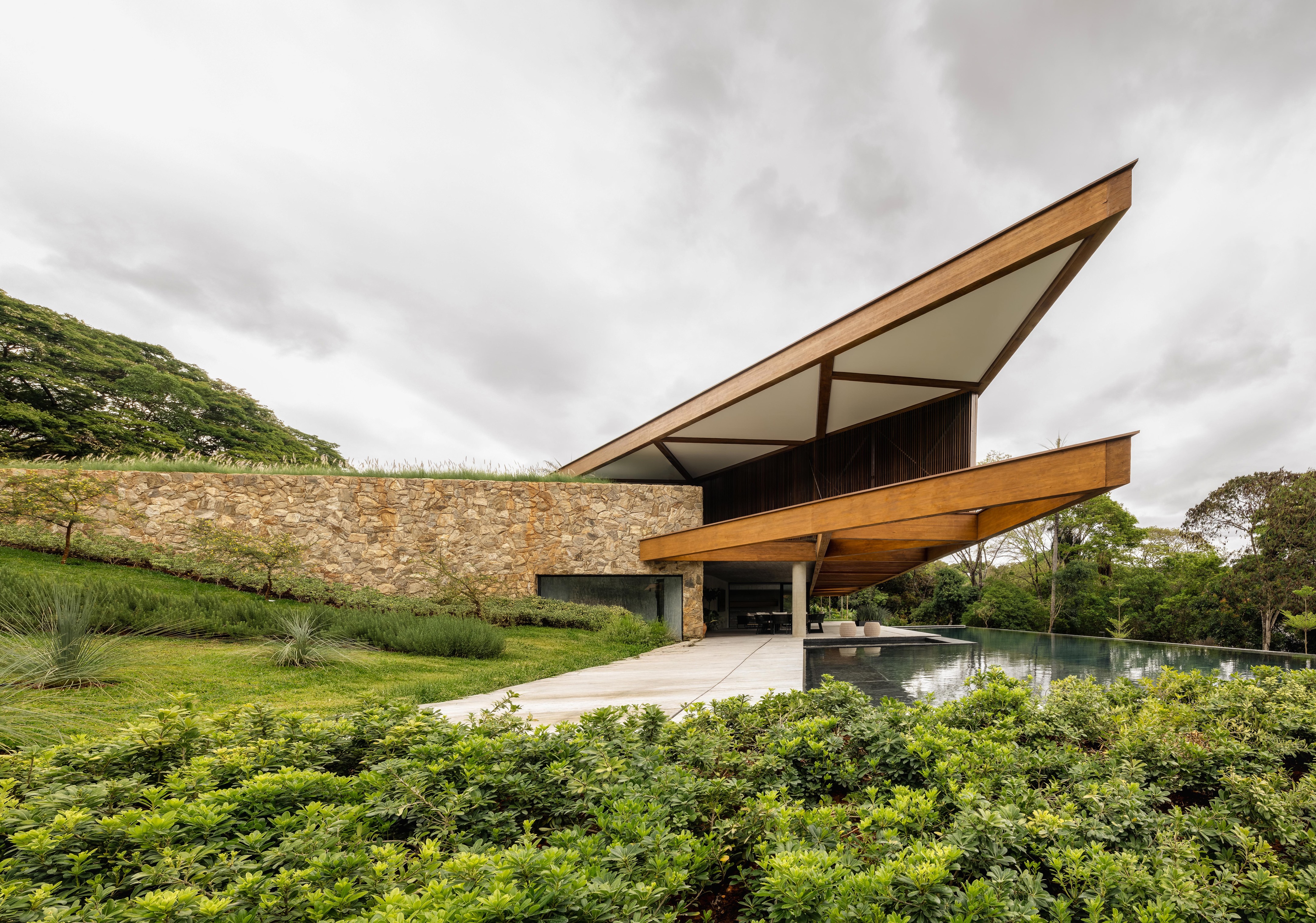 Top Picks - 8 Residences That Dissolve Into The Landscape