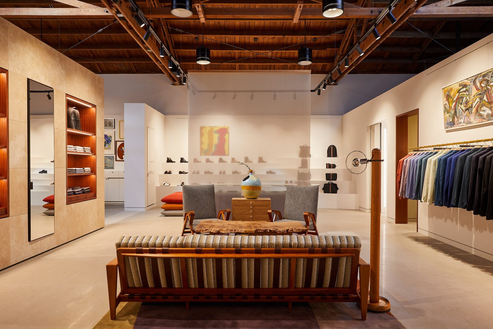 Top Picks - 10 Retail Spaces Designed Like Galleries