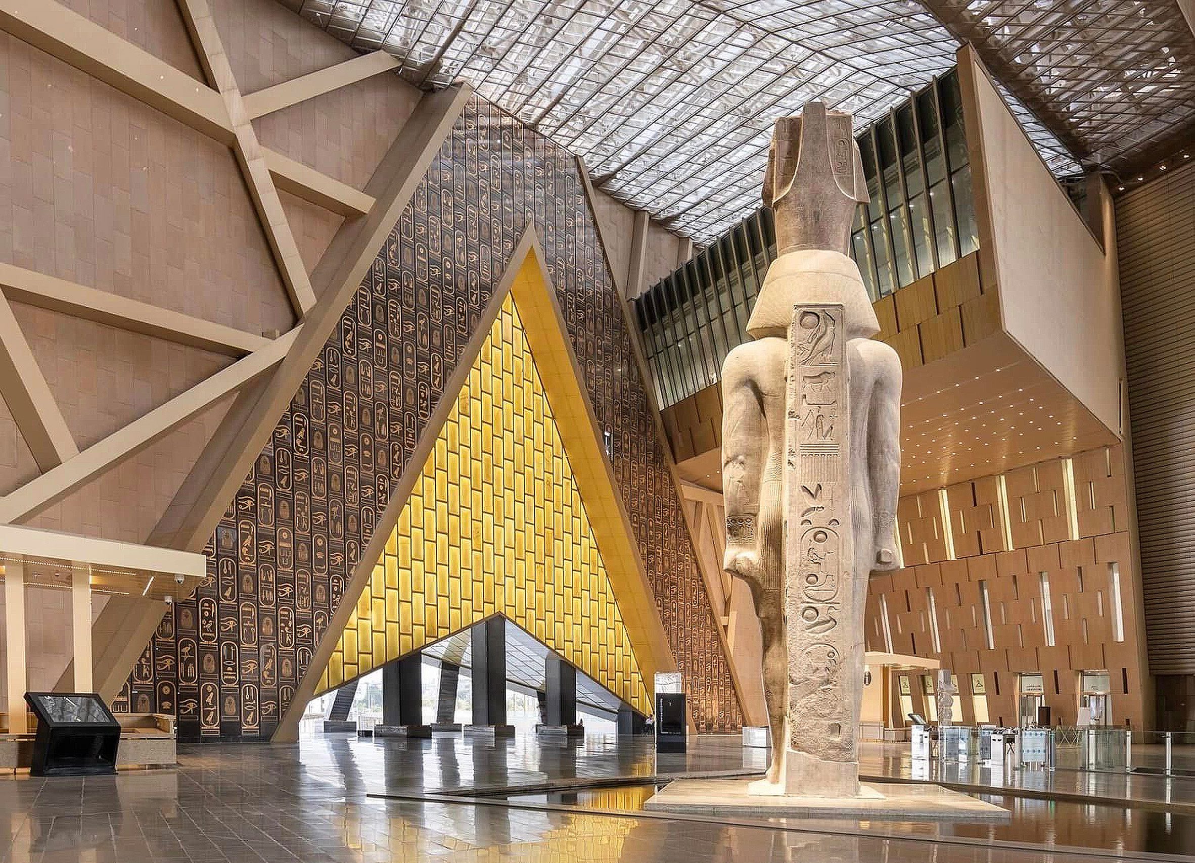 Top 8 Museums Where Architecture Shapes The Visitor Journey