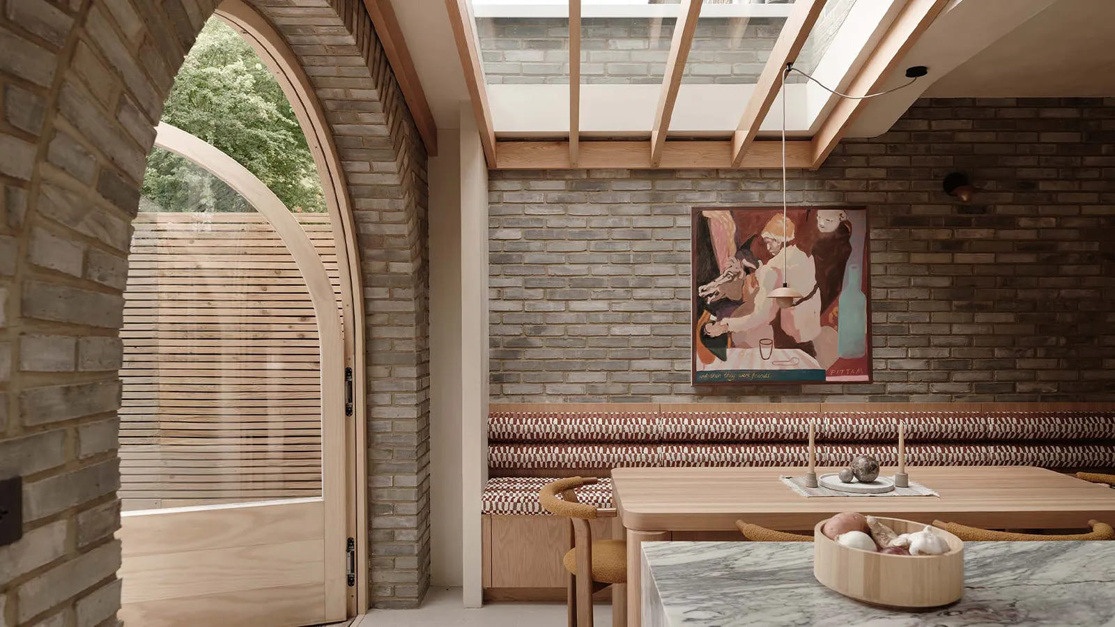 Lithic Silence: Architecture for London Carves a Low-Carbon Sanctuary in Islington