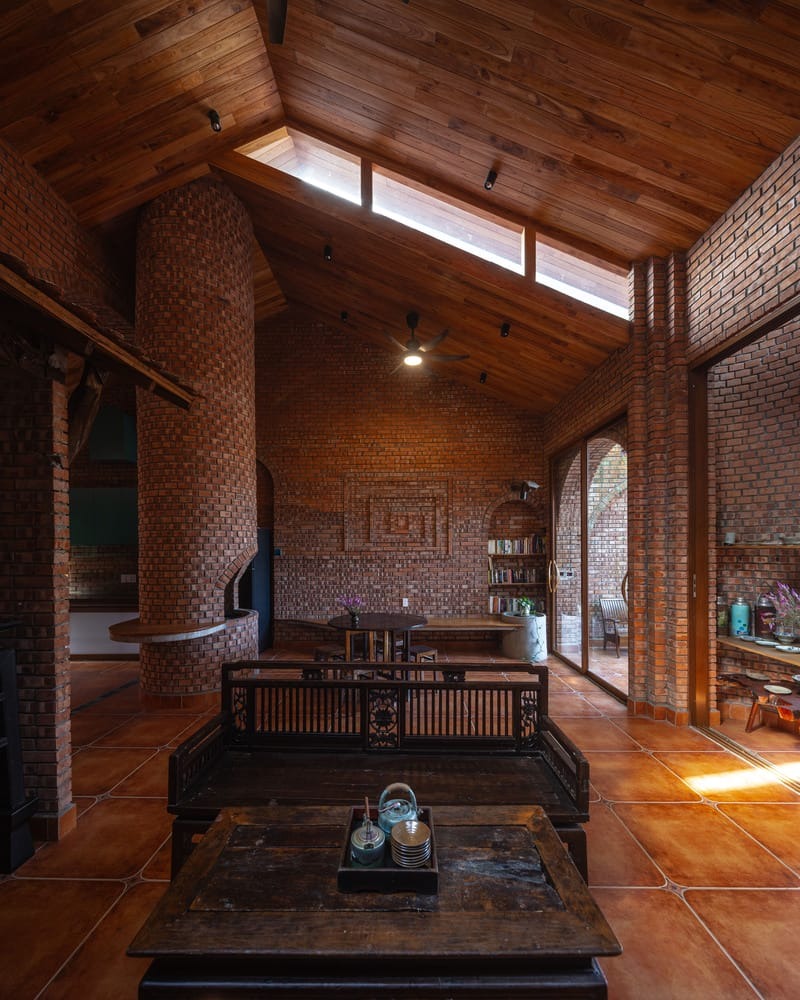 Nang House: A Brick Architecture That Breathes with Its Surroundings